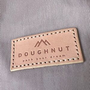 DOUGHNUT LEISURE RESORT COLLECTION LARGE TOTE BAG